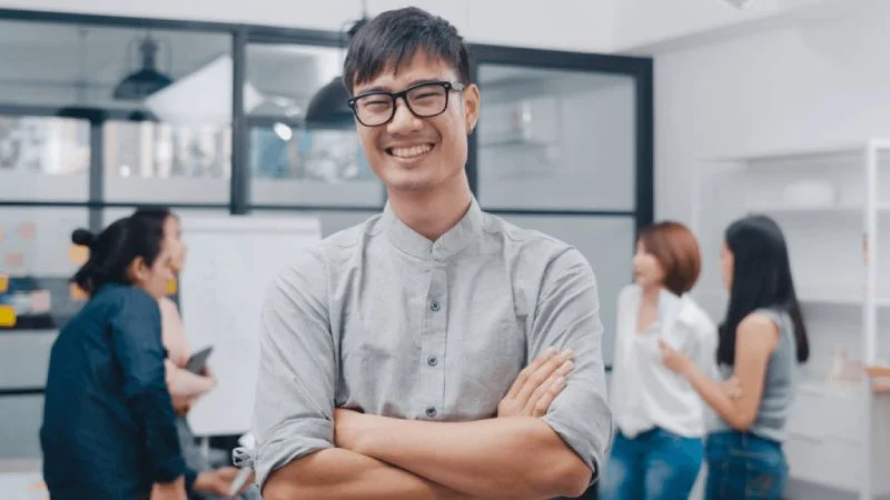 portrait-successful-handsome-executive-businessman-casual-wear-smiling